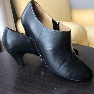 Naturalizer Black Leather Booties